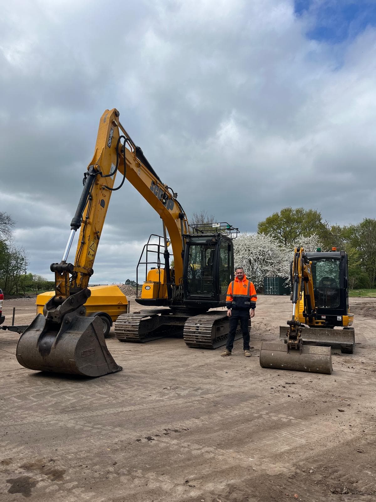 Scoop Contracts team with two excavators